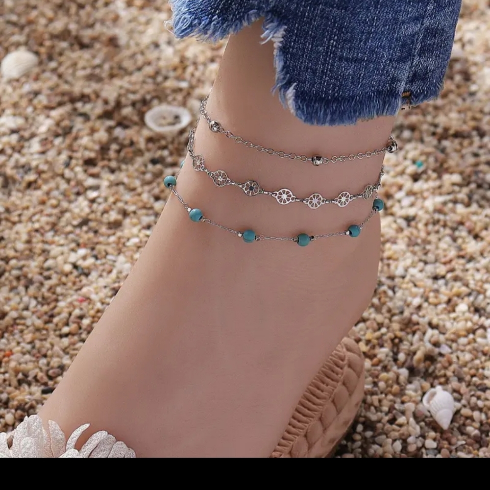 Beautiful anklets bundle